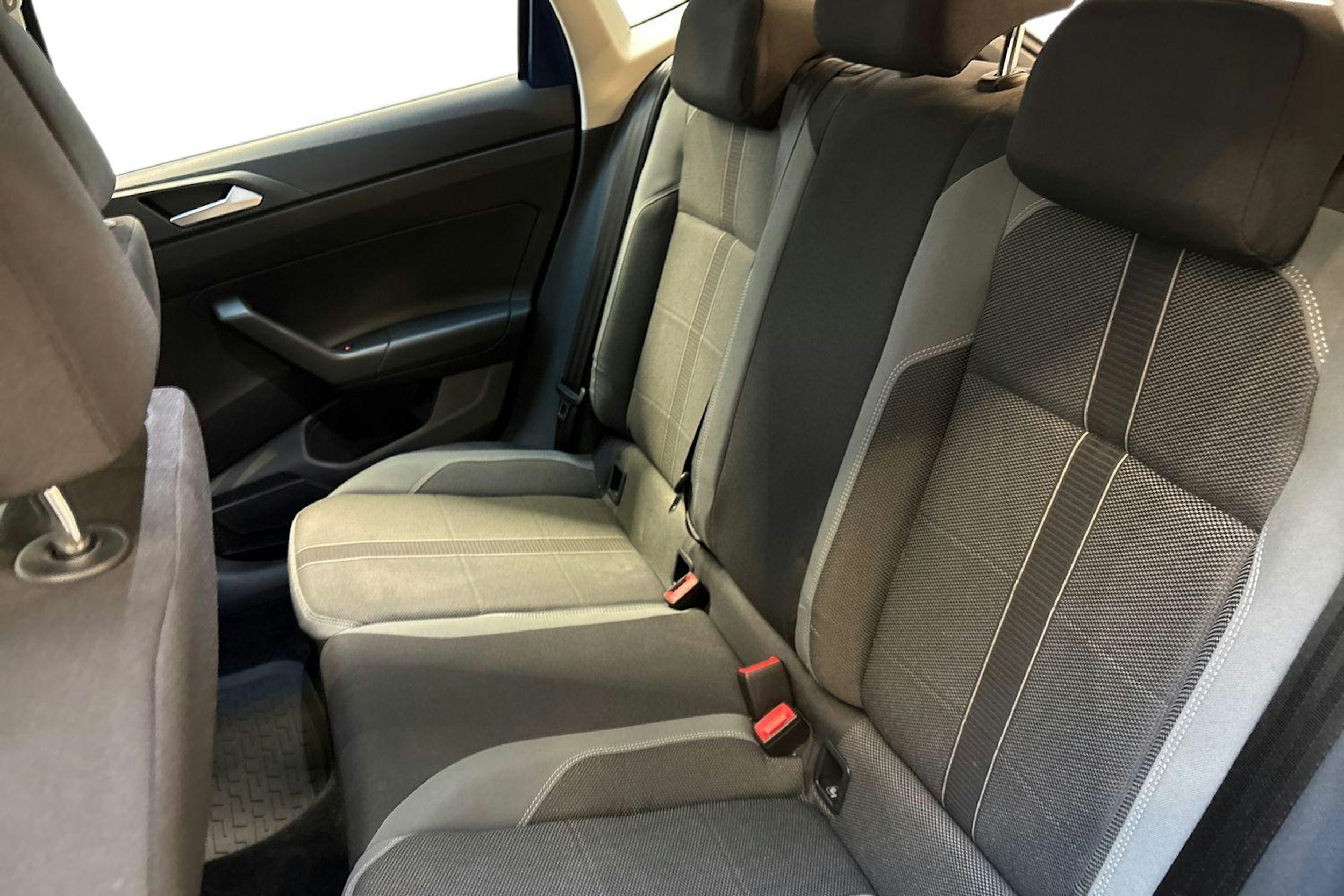 sininen Volkswagen Polo 2019 kuva 10.