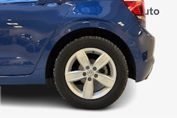 sininen Volkswagen Polo 2019 kuva 11.