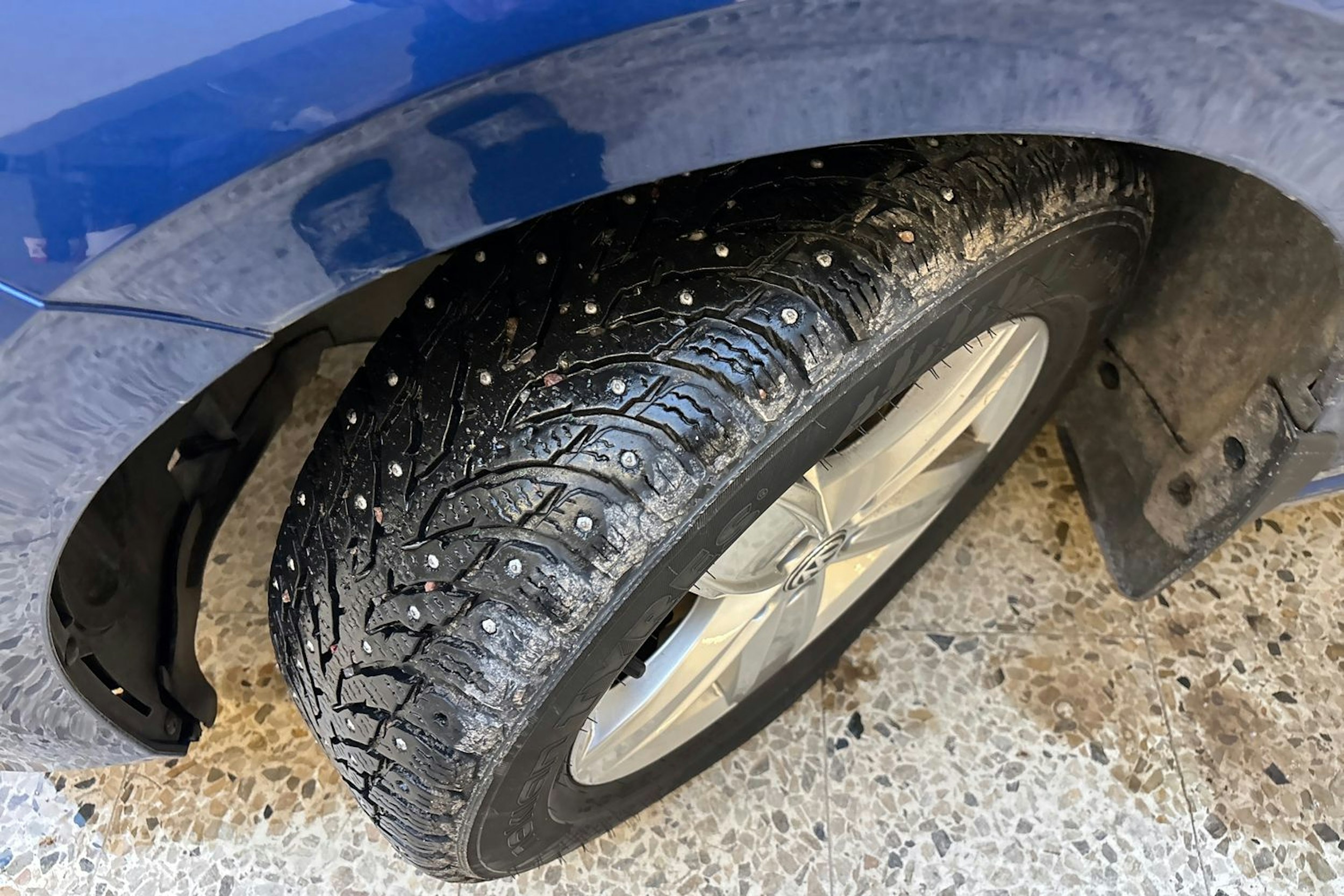 sininen Volkswagen Polo 2019 kuva 13.