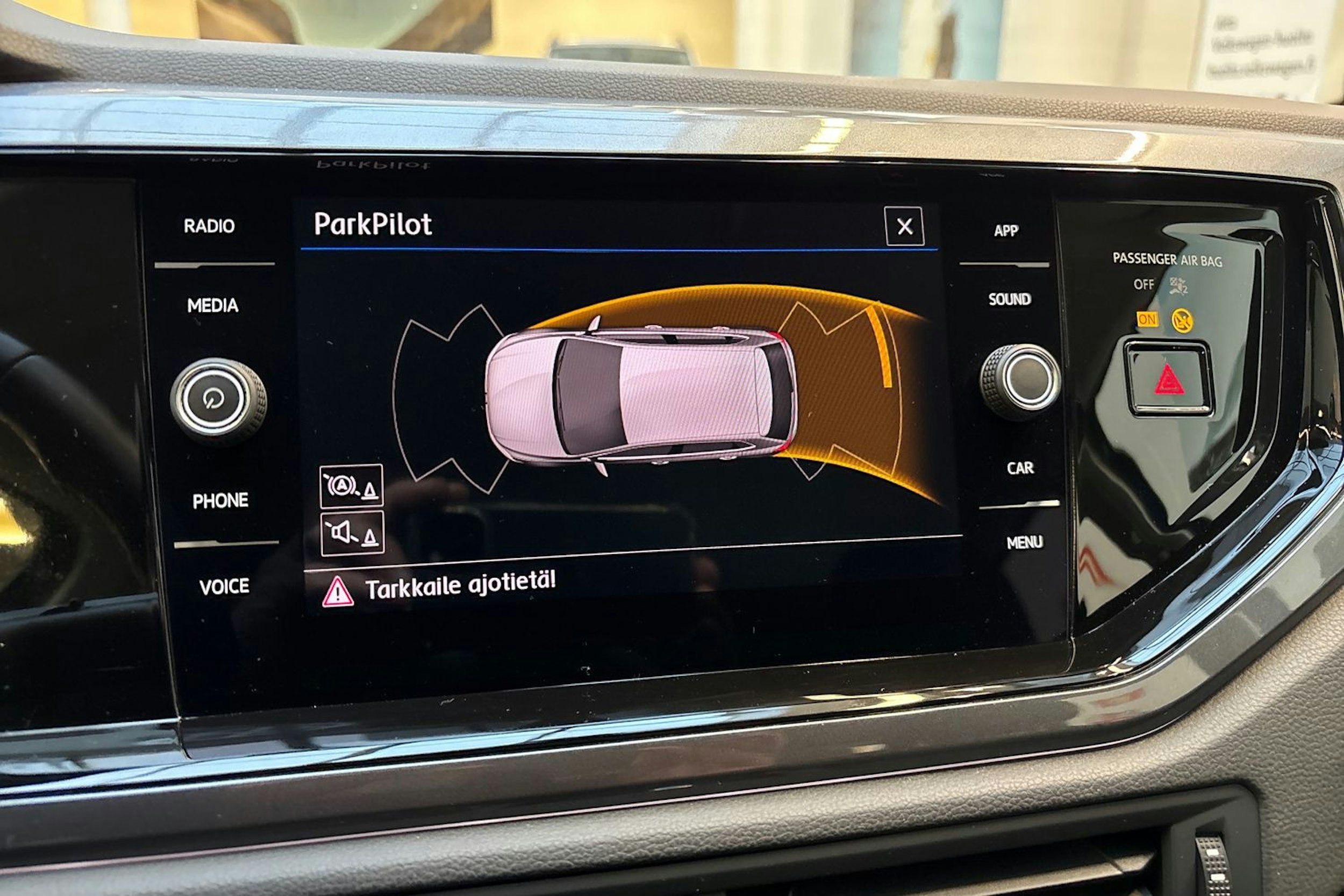 sininen Volkswagen Polo 2019 kuva 20.