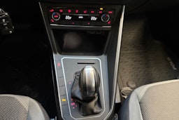 sininen Volkswagen Polo 2019 kuva 22.