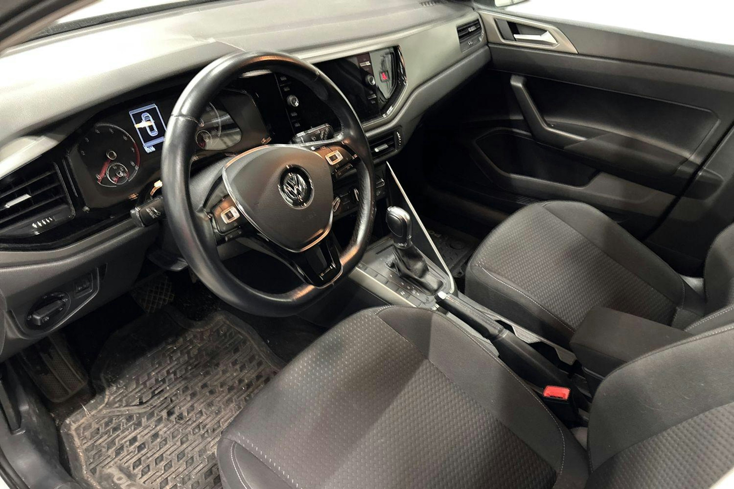 valkoinen Volkswagen Polo 2019 kuva 3.