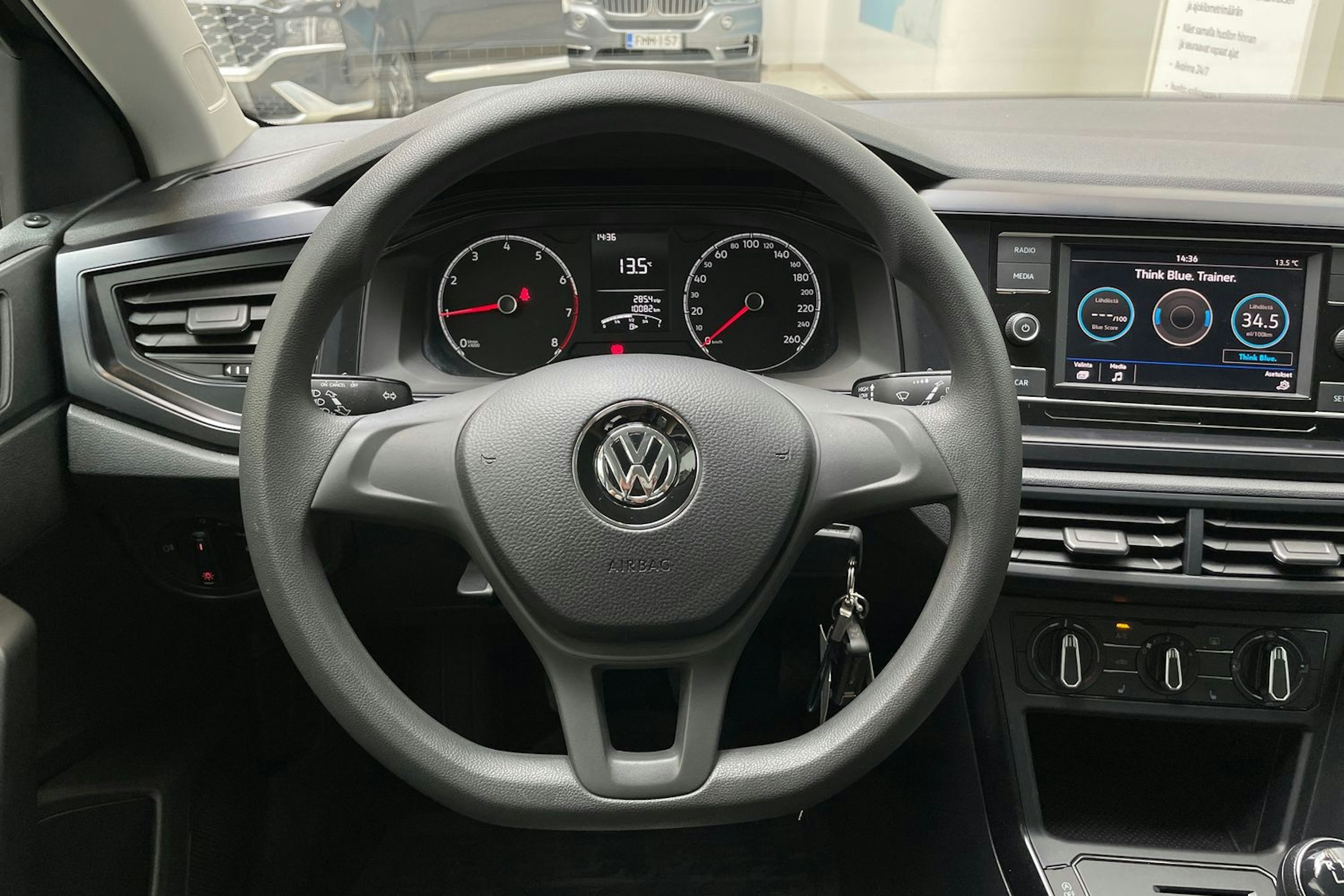 harmaa Volkswagen Polo 2019 kuva 18.