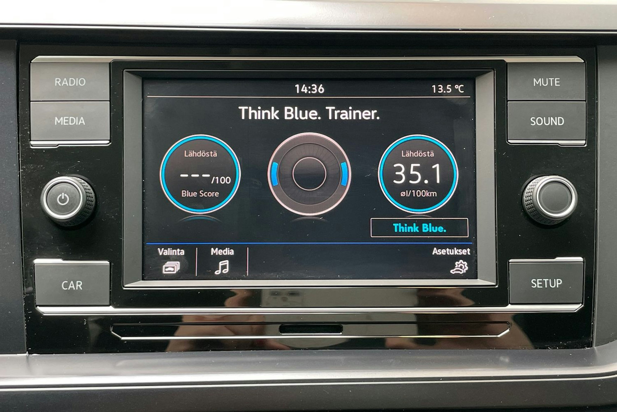 harmaa Volkswagen Polo 2019 kuva 19.
