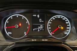 harmaa Volkswagen Polo 2019 kuva 15.