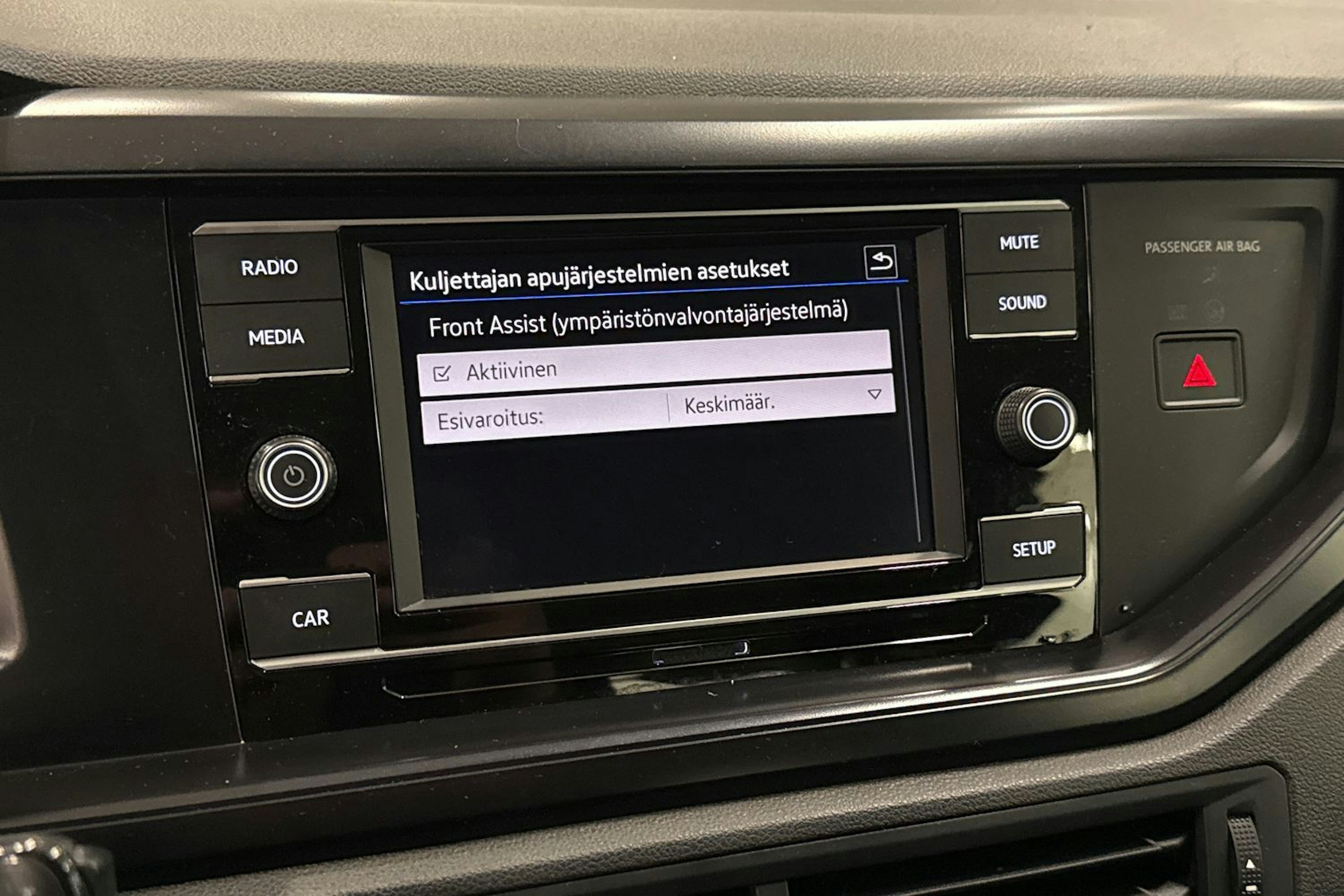 harmaa Volkswagen Polo 2019 kuva 19.