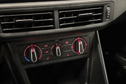 harmaa Volkswagen Polo 2019 kuva 21.