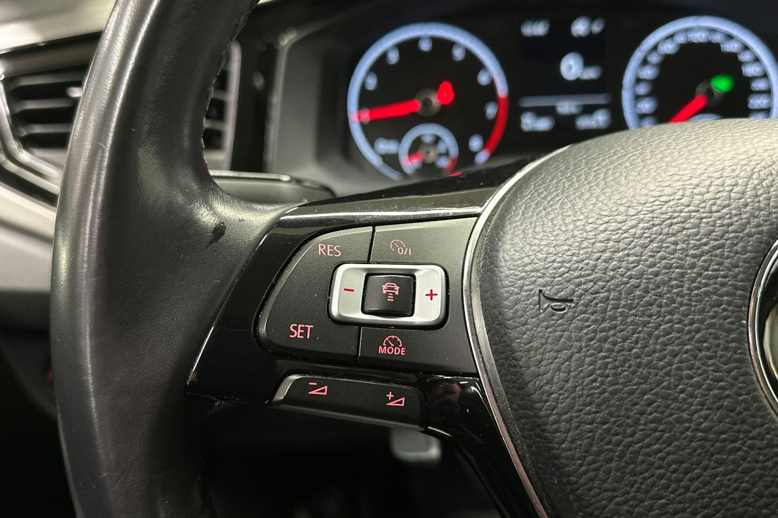 musta Volkswagen Polo 2019 kuva 20.