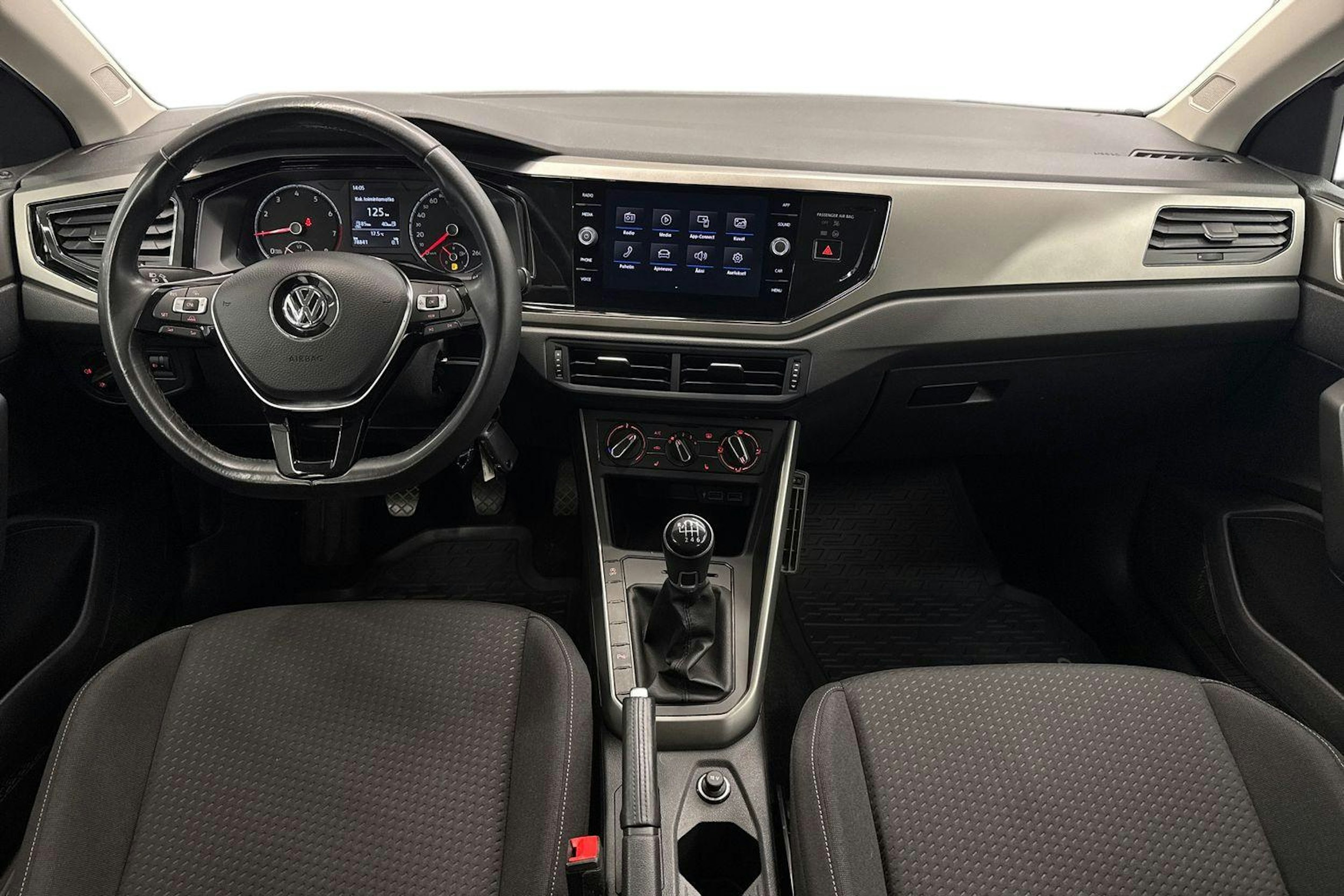 valkoinen Volkswagen Polo 2019 kuva 9.