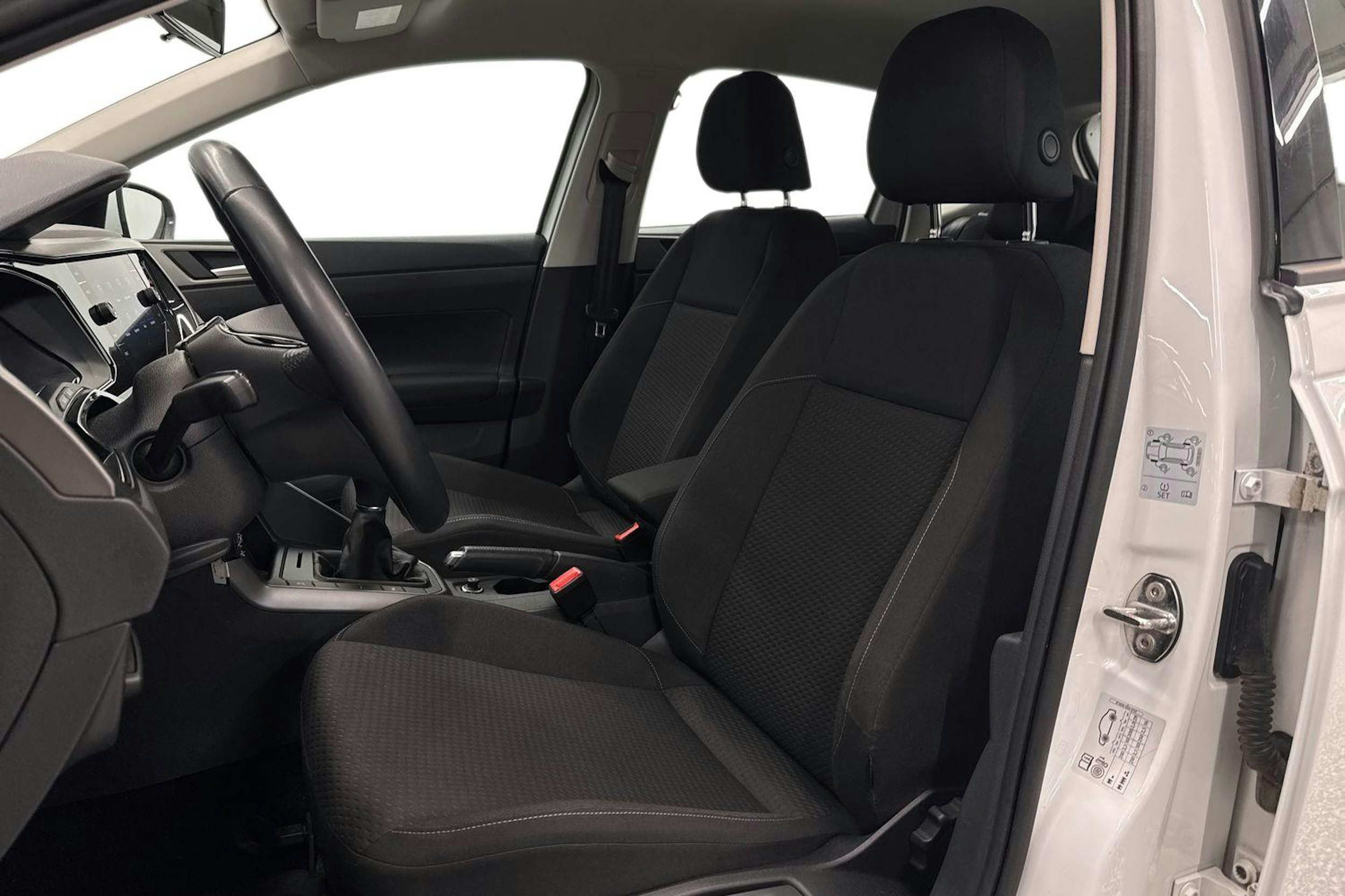 valkoinen Volkswagen Polo 2019 kuva 11.