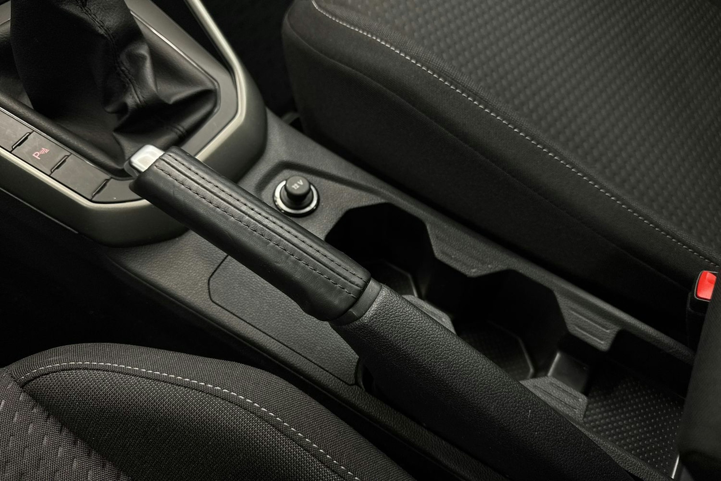 valkoinen Volkswagen Polo 2019 kuva 20.