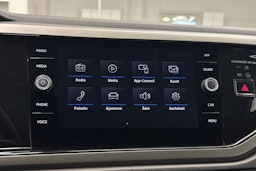 valkoinen Volkswagen Polo 2019 kuva 22.