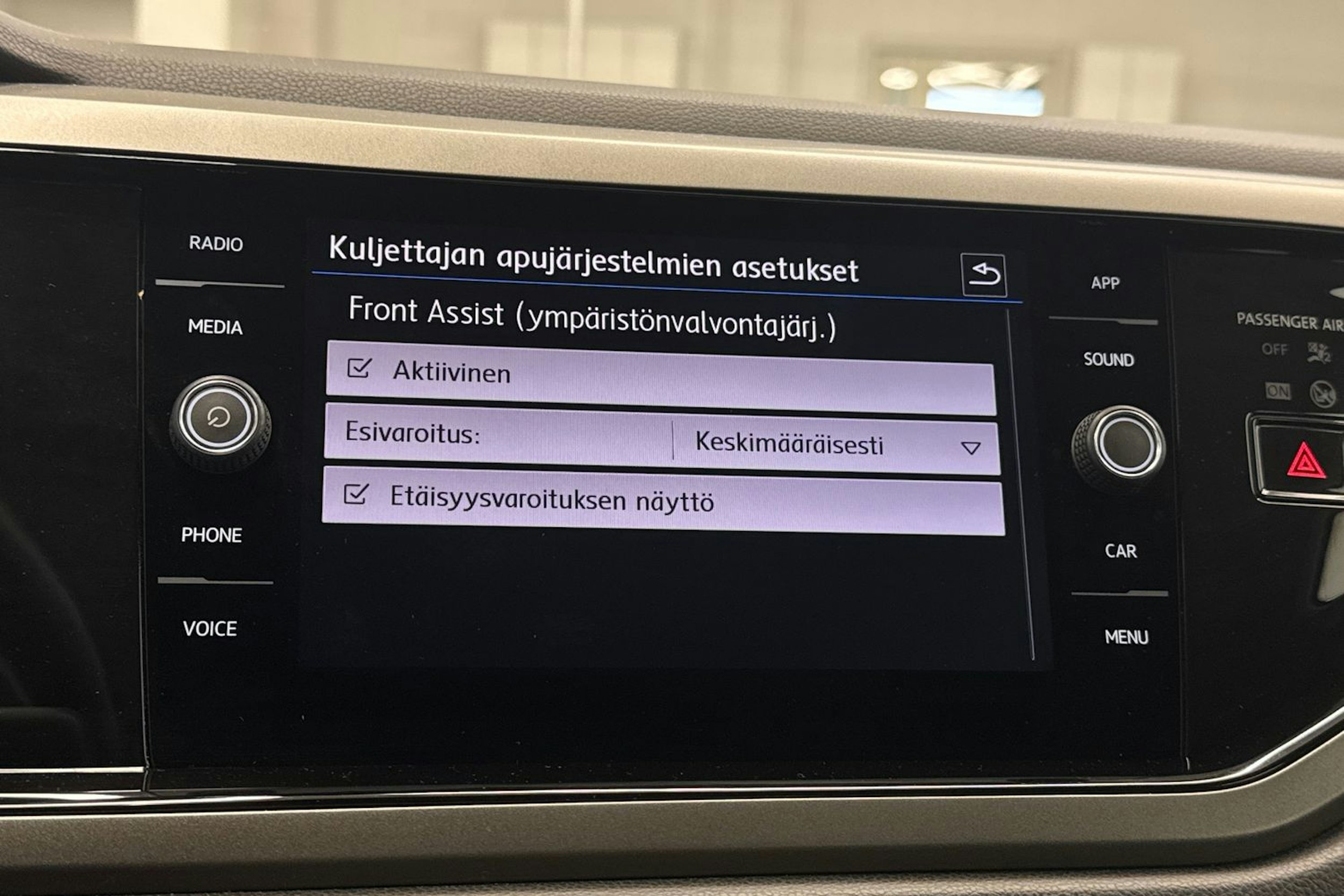 valkoinen Volkswagen Polo 2019 kuva 29.