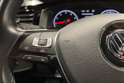 Valkoinen Volkswagen POLO 2019 kuva 25.
