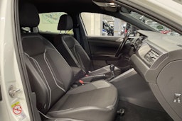 Valkoinen Volkswagen POLO 2019 kuva 28.