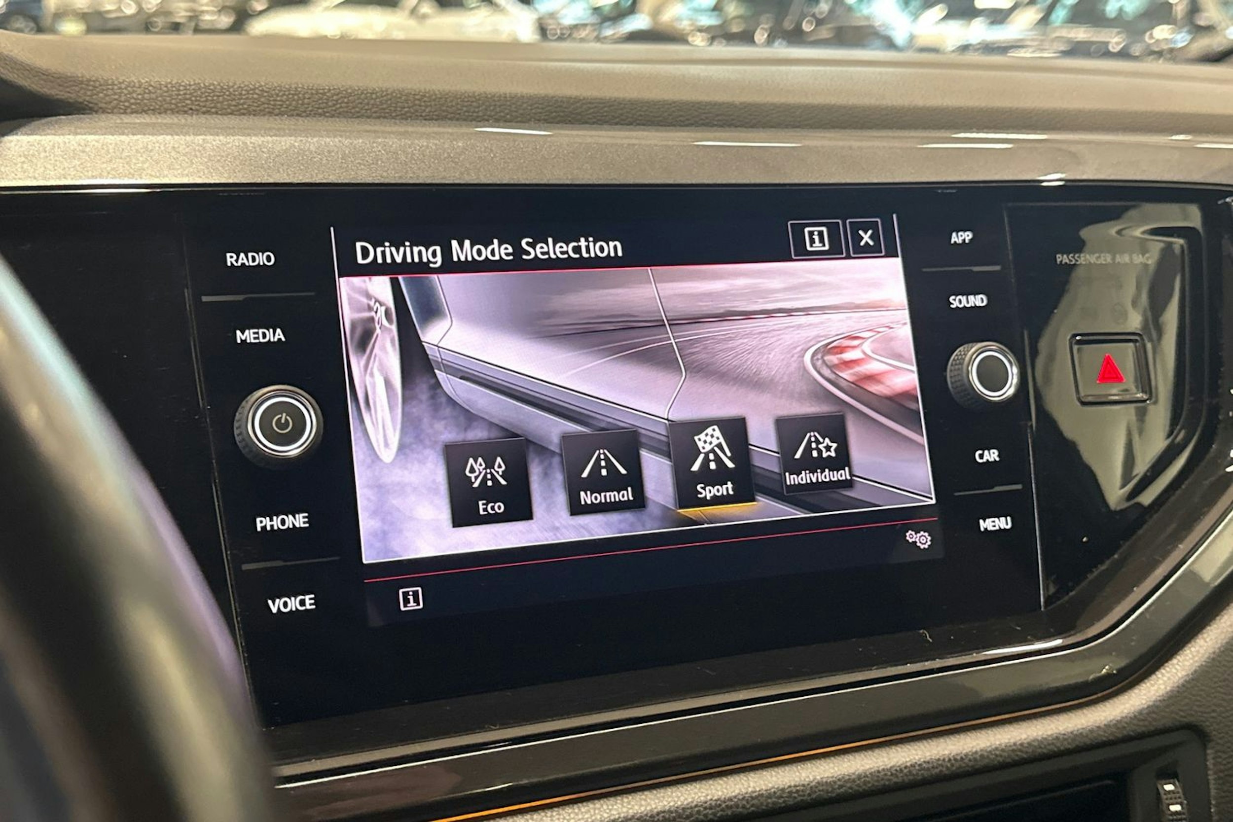 harmaa Volkswagen Polo 2020 kuva 25.