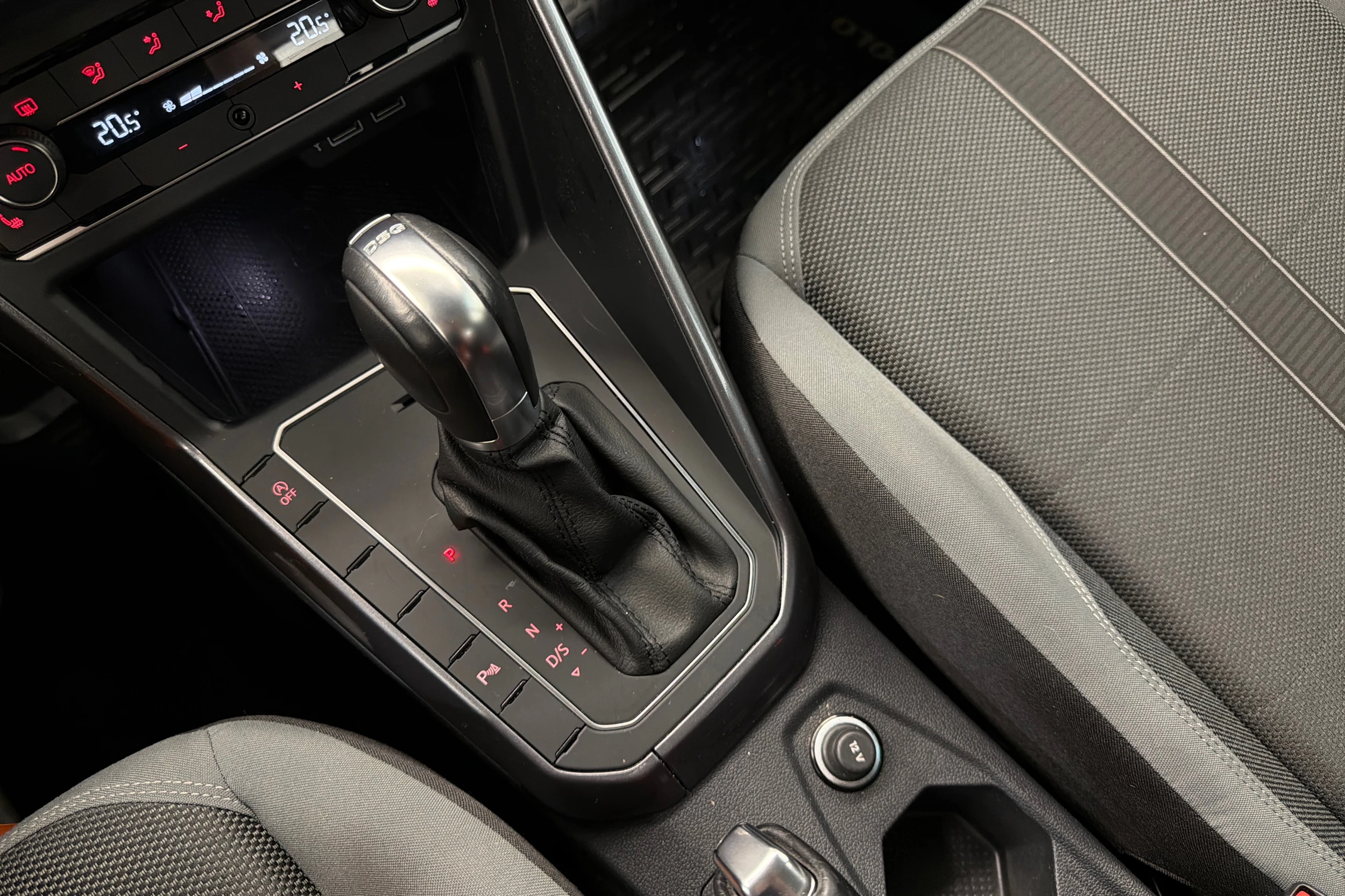Hopea Volkswagen POLO 2019 kuva 19.