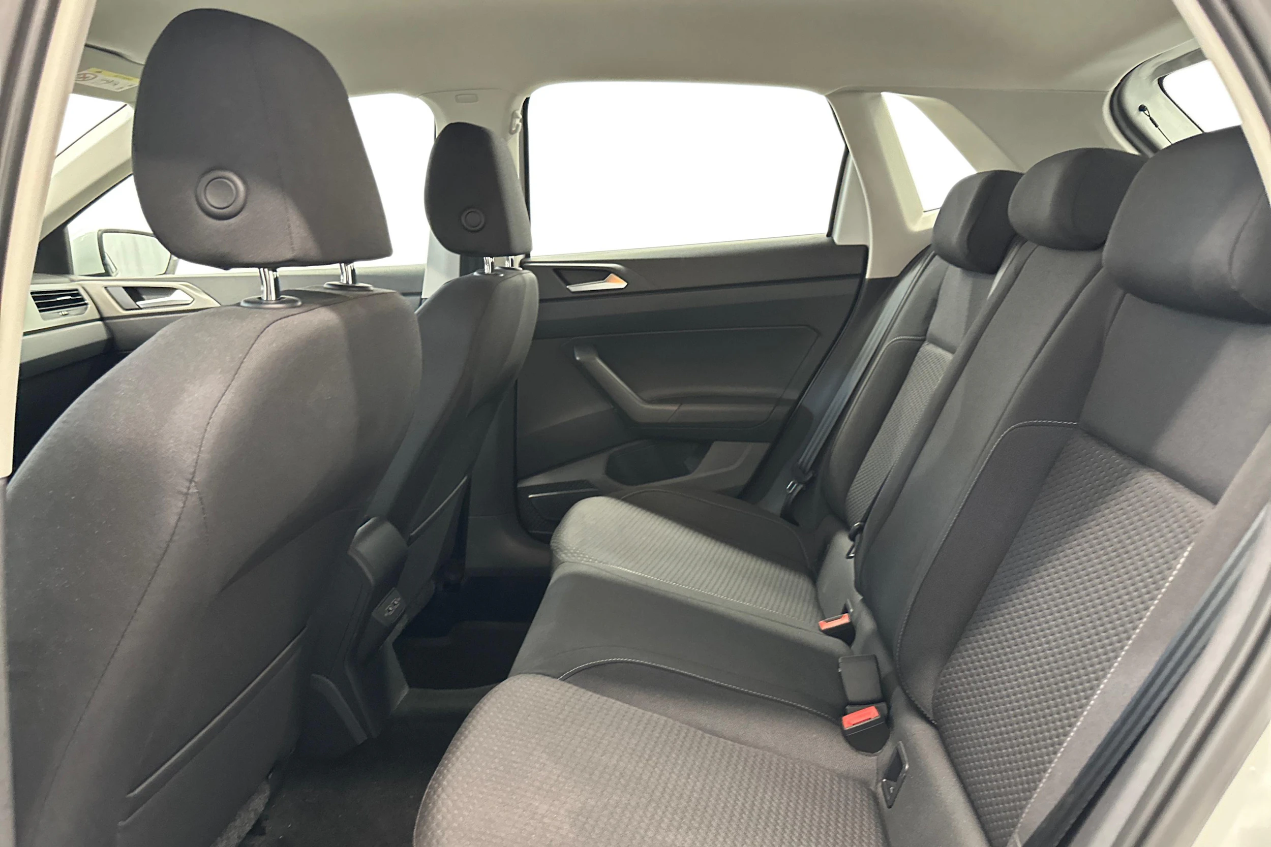 valkoinen Volkswagen Polo 2019 kuva 8.