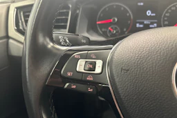 valkoinen Volkswagen Polo 2019 kuva 13.