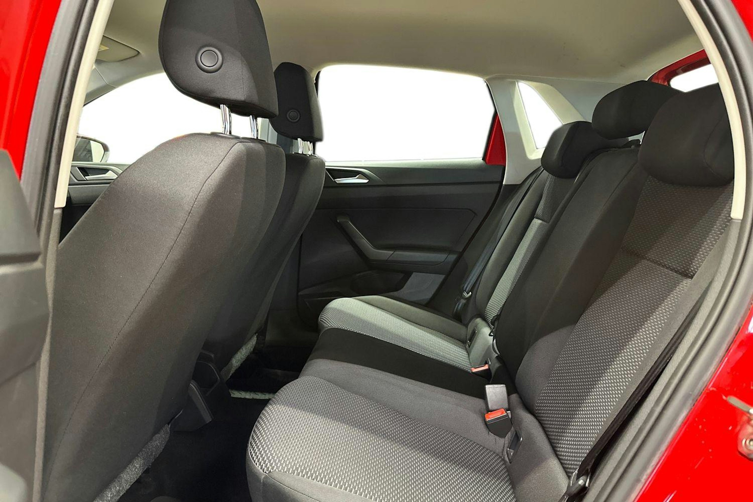 punainen Volkswagen Polo 2019 kuva 10.