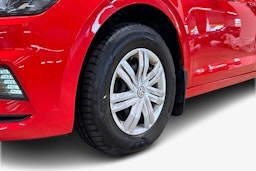 punainen Volkswagen Polo 2019 kuva 11.