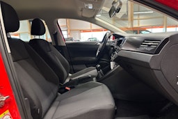 punainen Volkswagen Polo 2019 kuva 15.