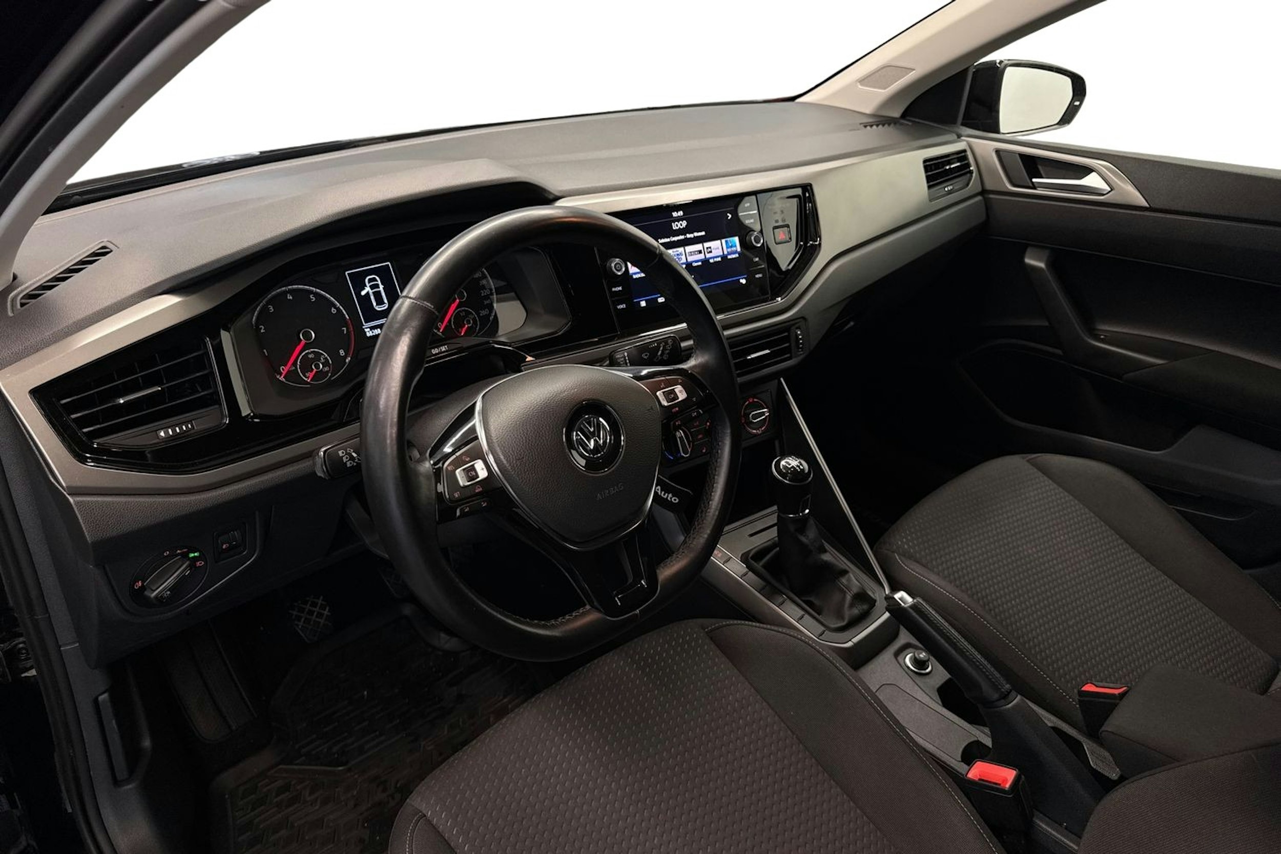 musta Volkswagen Polo 2019 kuva 7.