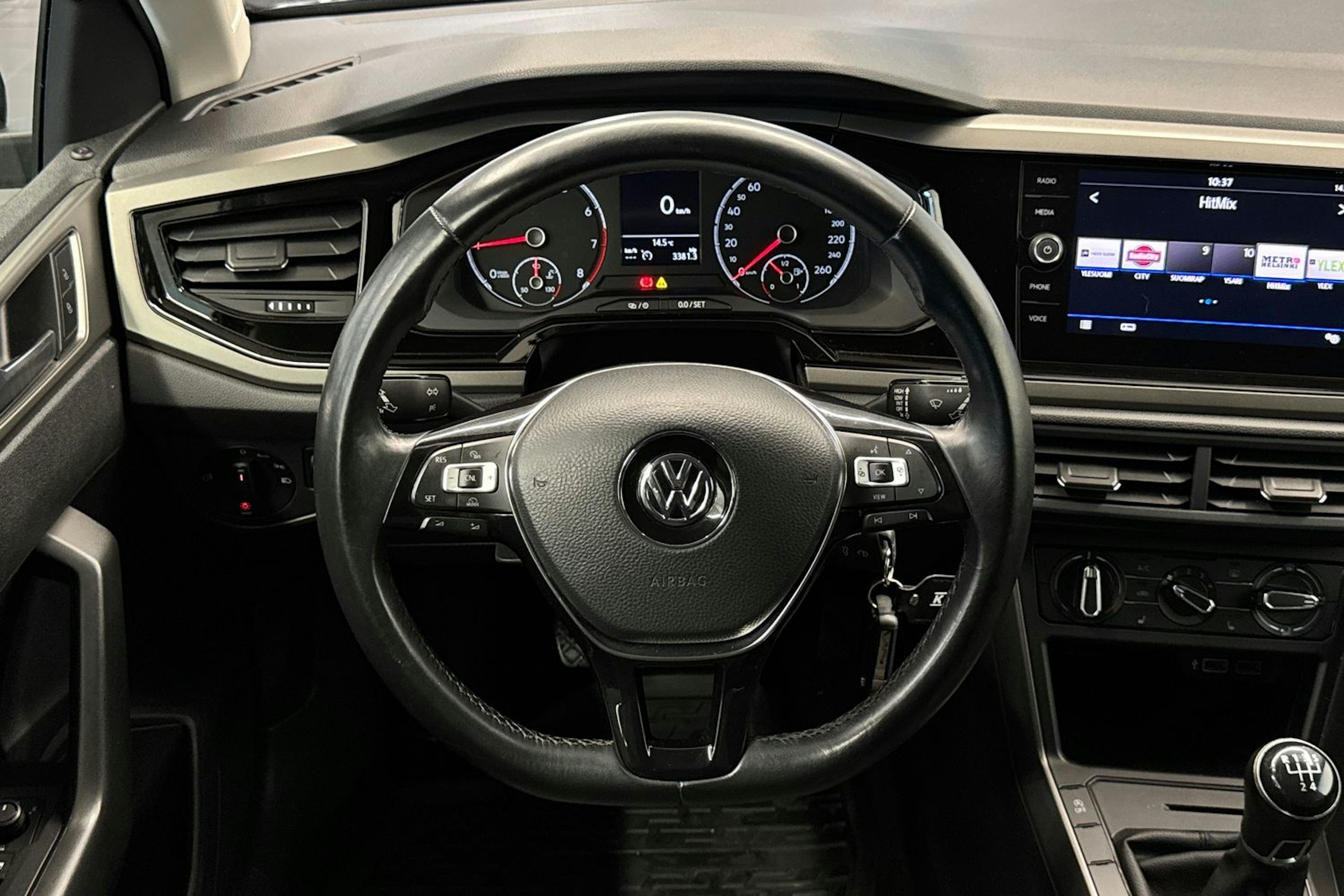 musta Volkswagen Polo 2019 kuva 15.