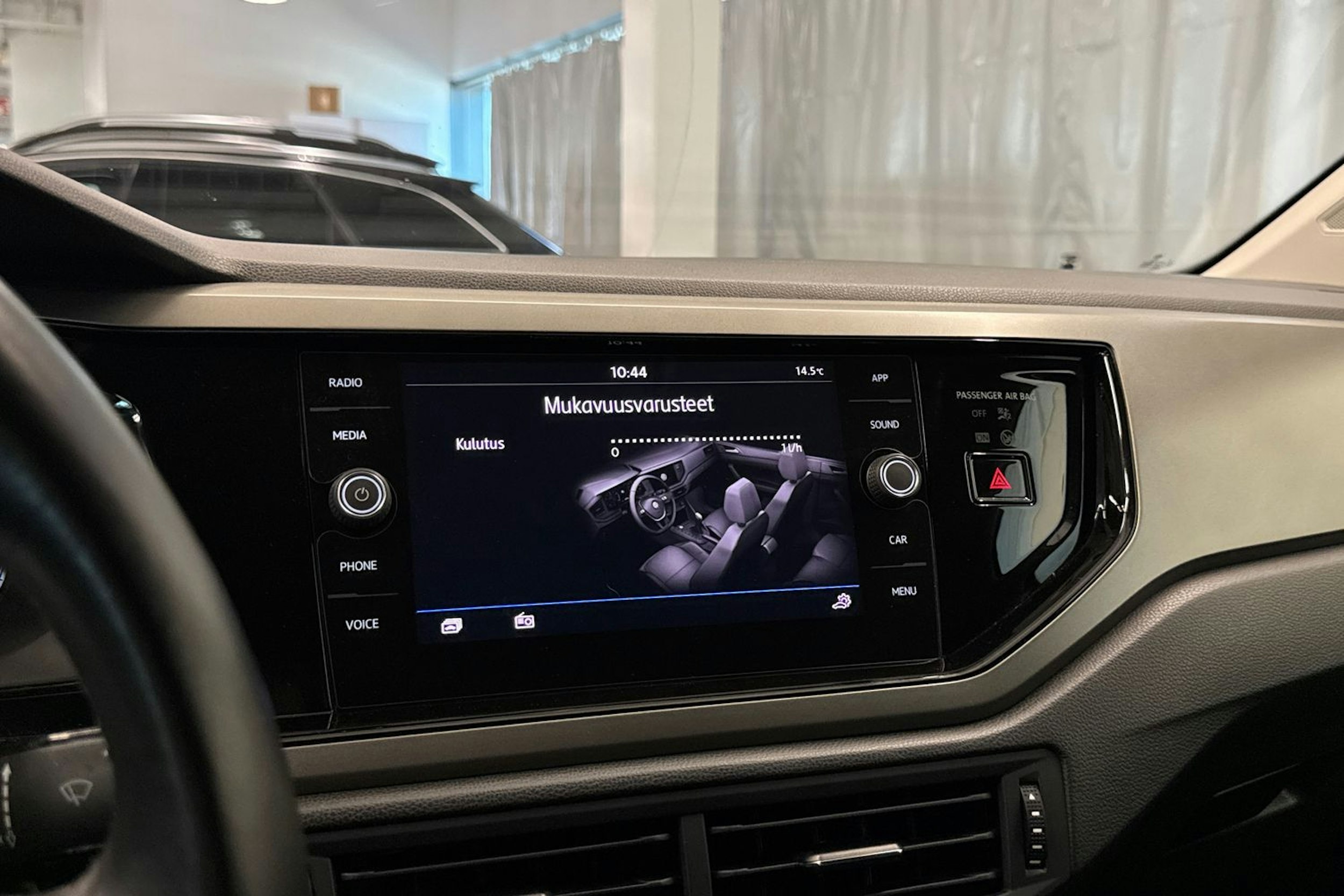 musta Volkswagen Polo 2019 kuva 22.
