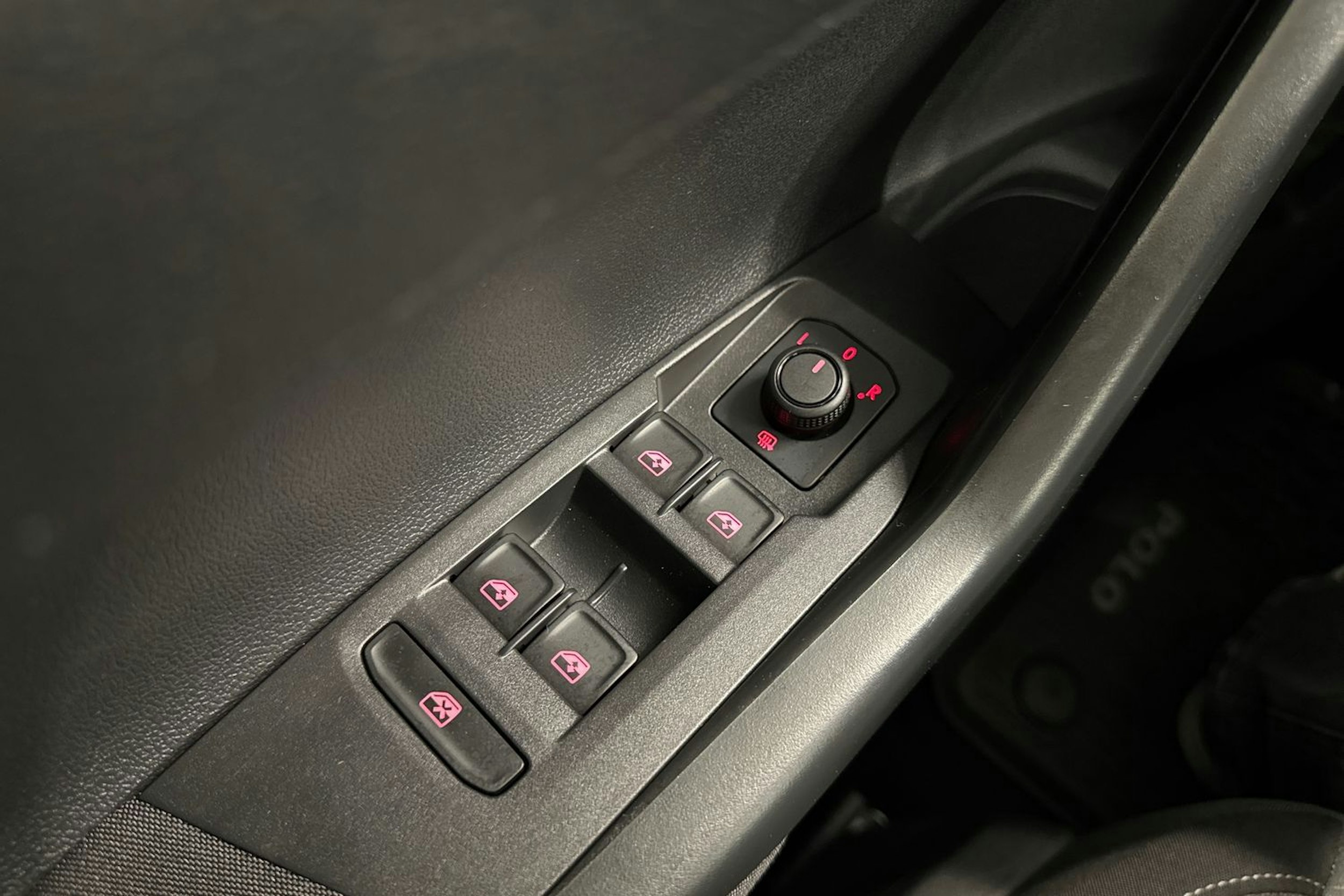 musta Volkswagen Polo 2019 kuva 24.
