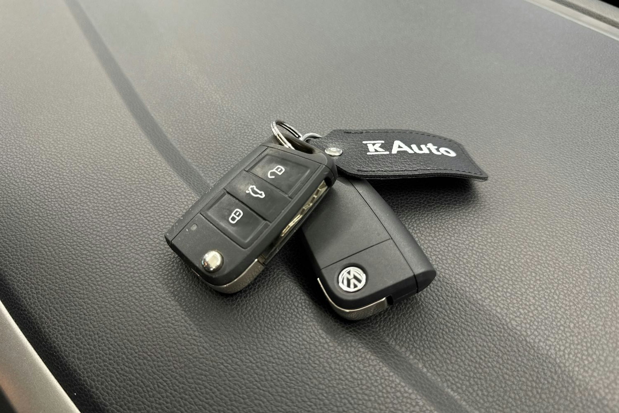 musta Volkswagen Polo 2019 kuva 27.