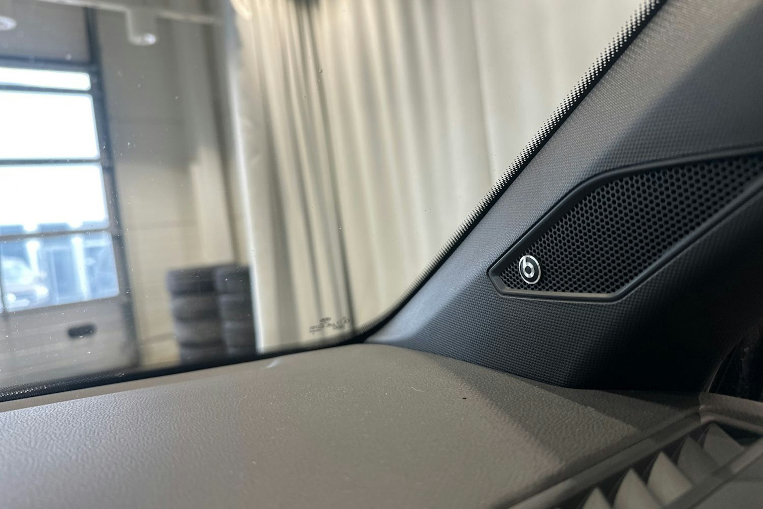 musta Volkswagen Polo 2019 kuva 18.