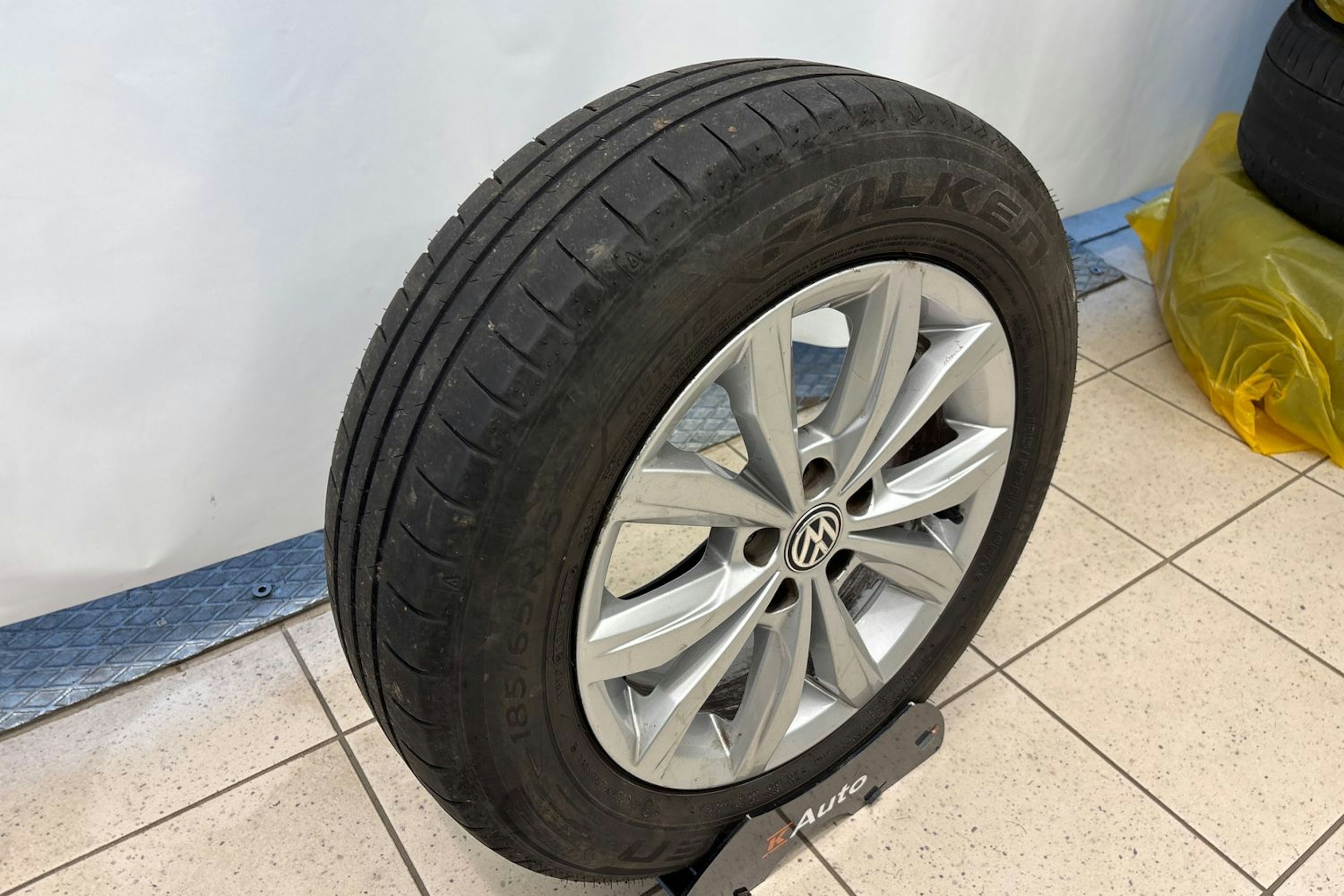 Harmaa Volkswagen POLO 2019 kuva 14.