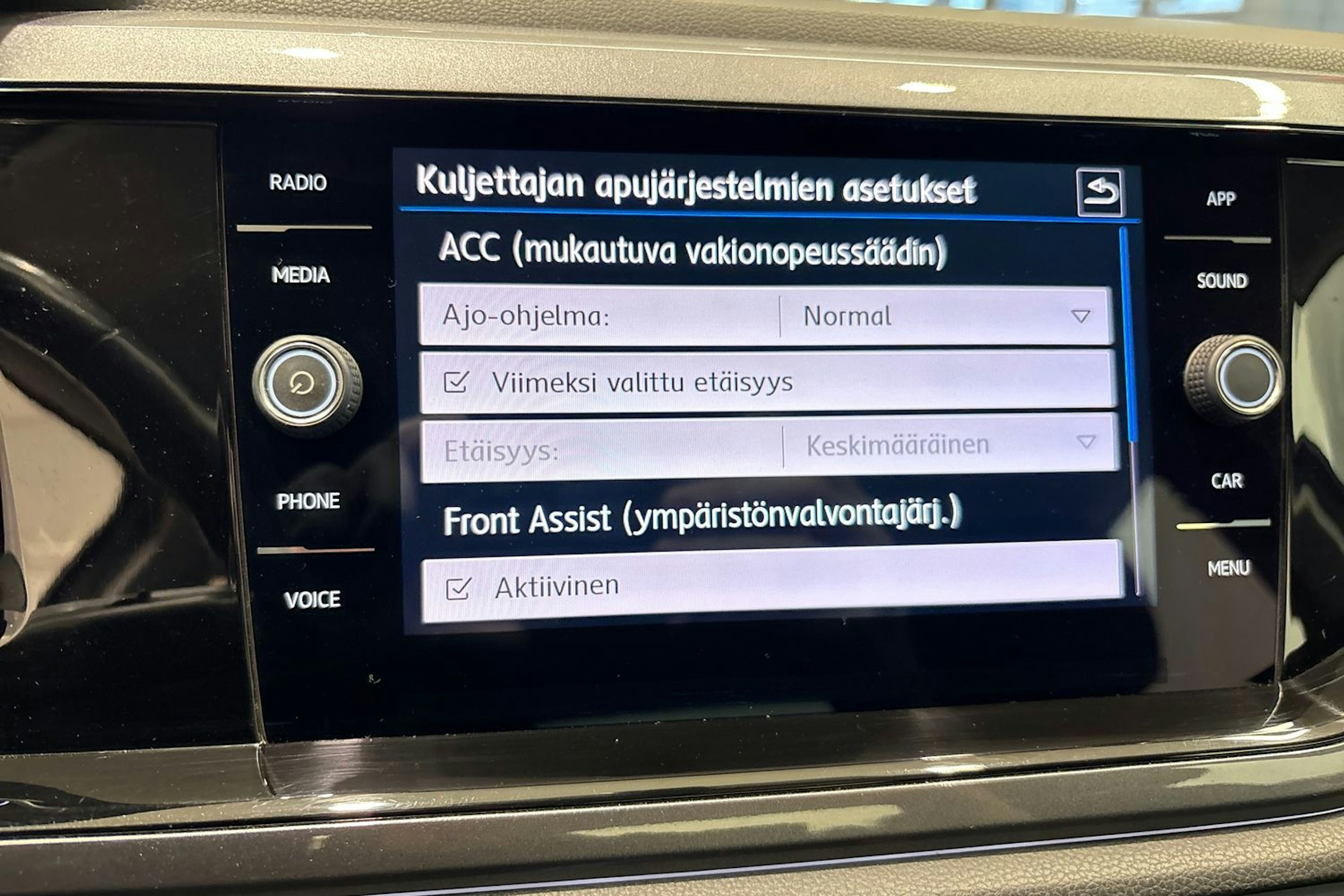 Harmaa Volkswagen POLO 2019 kuva 25.