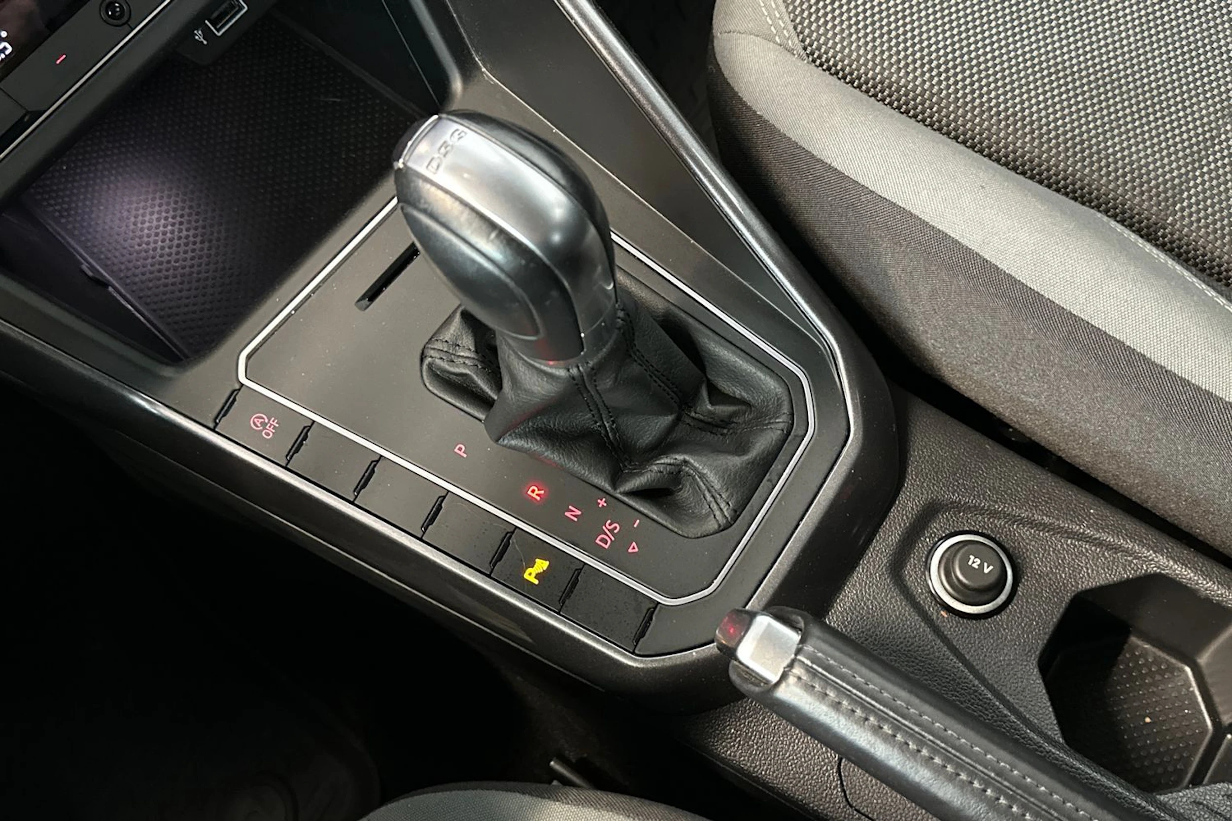 musta Volkswagen Polo 2019 kuva 29.