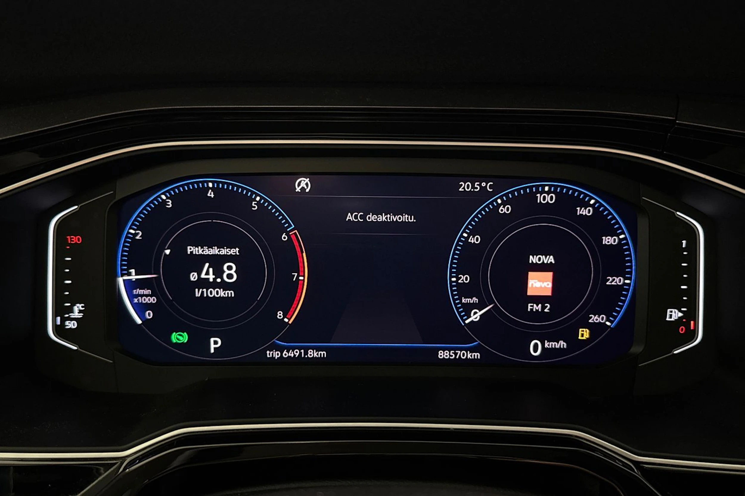 sininen Volkswagen Polo 2019 kuva 15.