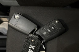 sininen Volkswagen Polo 2019 kuva 21.