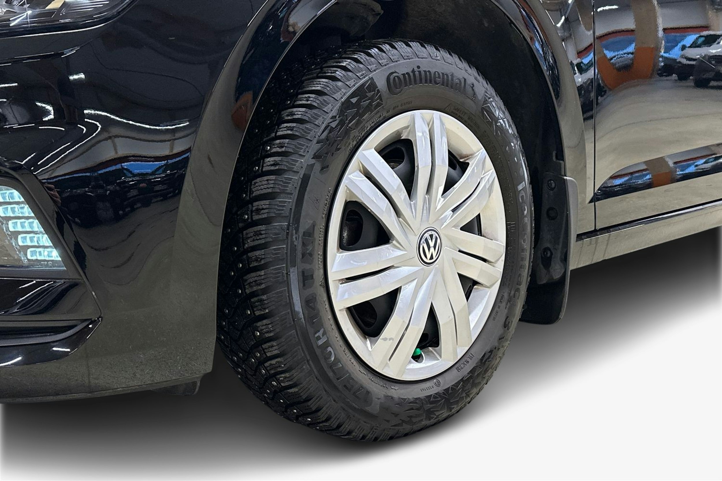 musta Volkswagen Polo 2019 kuva 11.