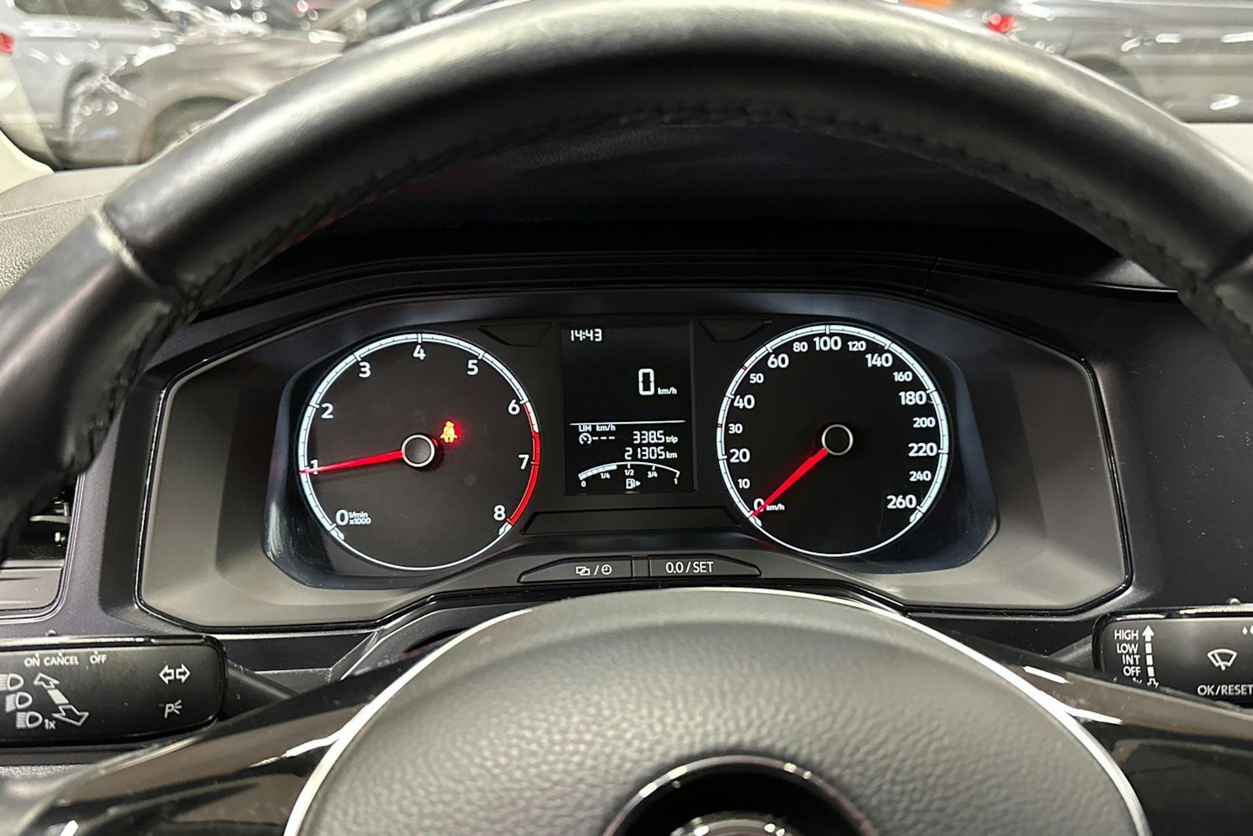 musta Volkswagen Polo 2019 kuva 18.