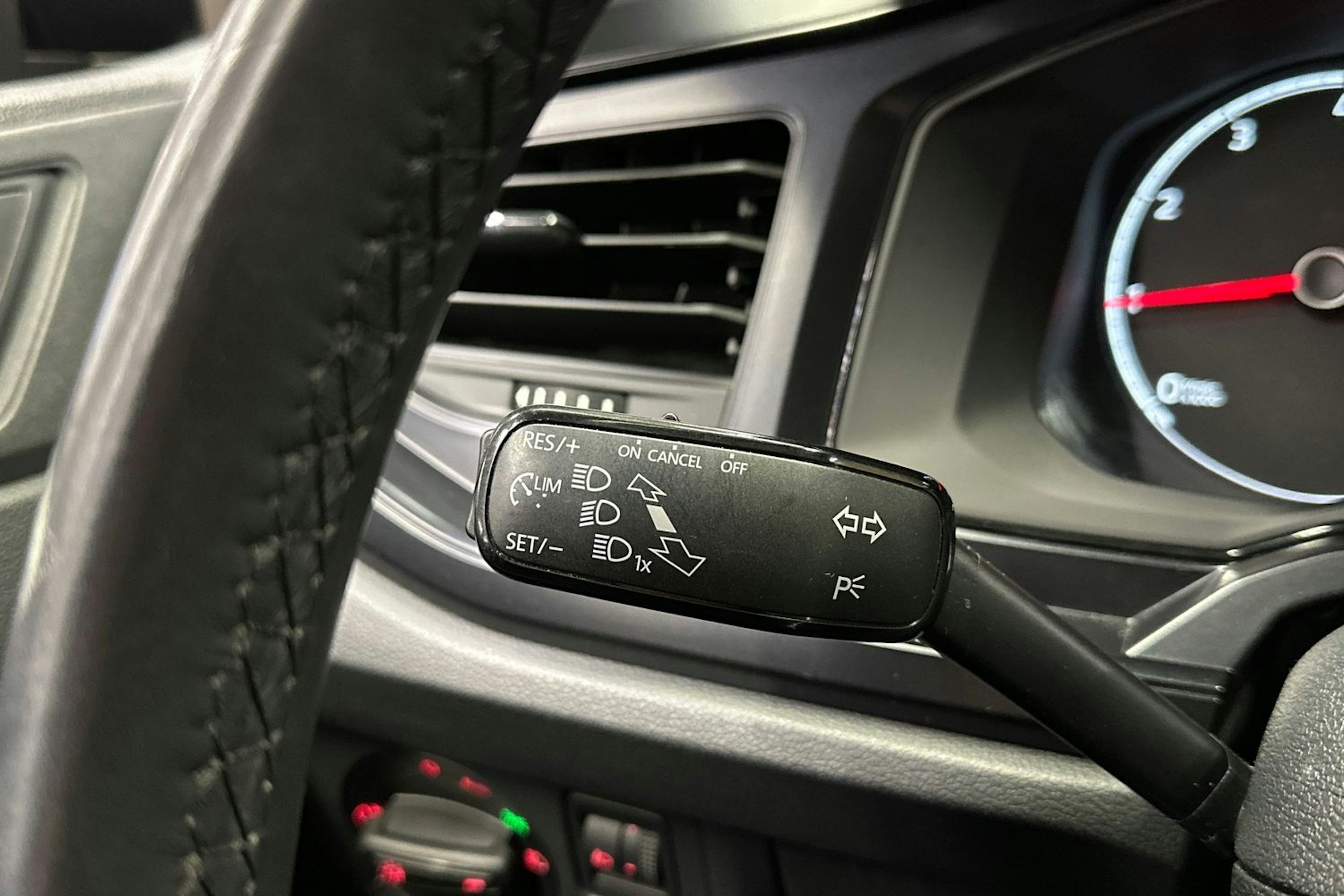 musta Volkswagen Polo 2019 kuva 19.