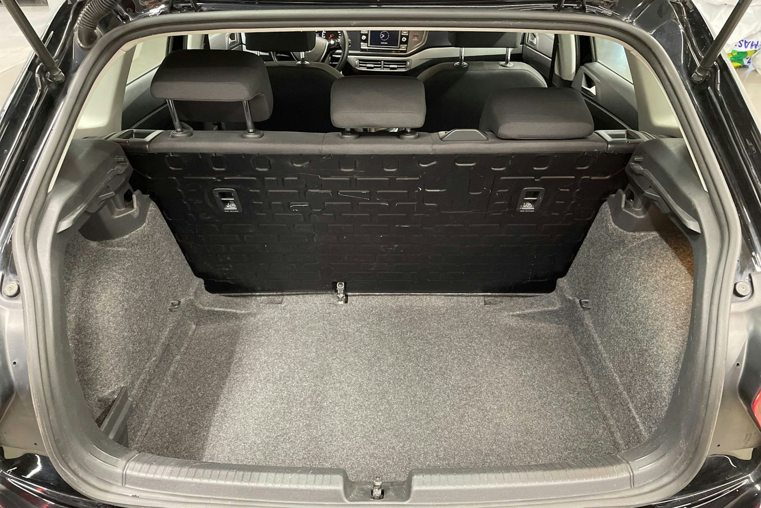 musta Volkswagen Polo 2019 kuva 14.
