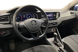 sininen Volkswagen Polo 2019 kuva 11.