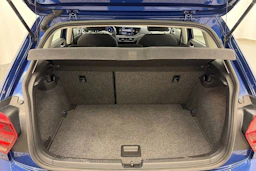 sininen Volkswagen Polo 2019 kuva 18.