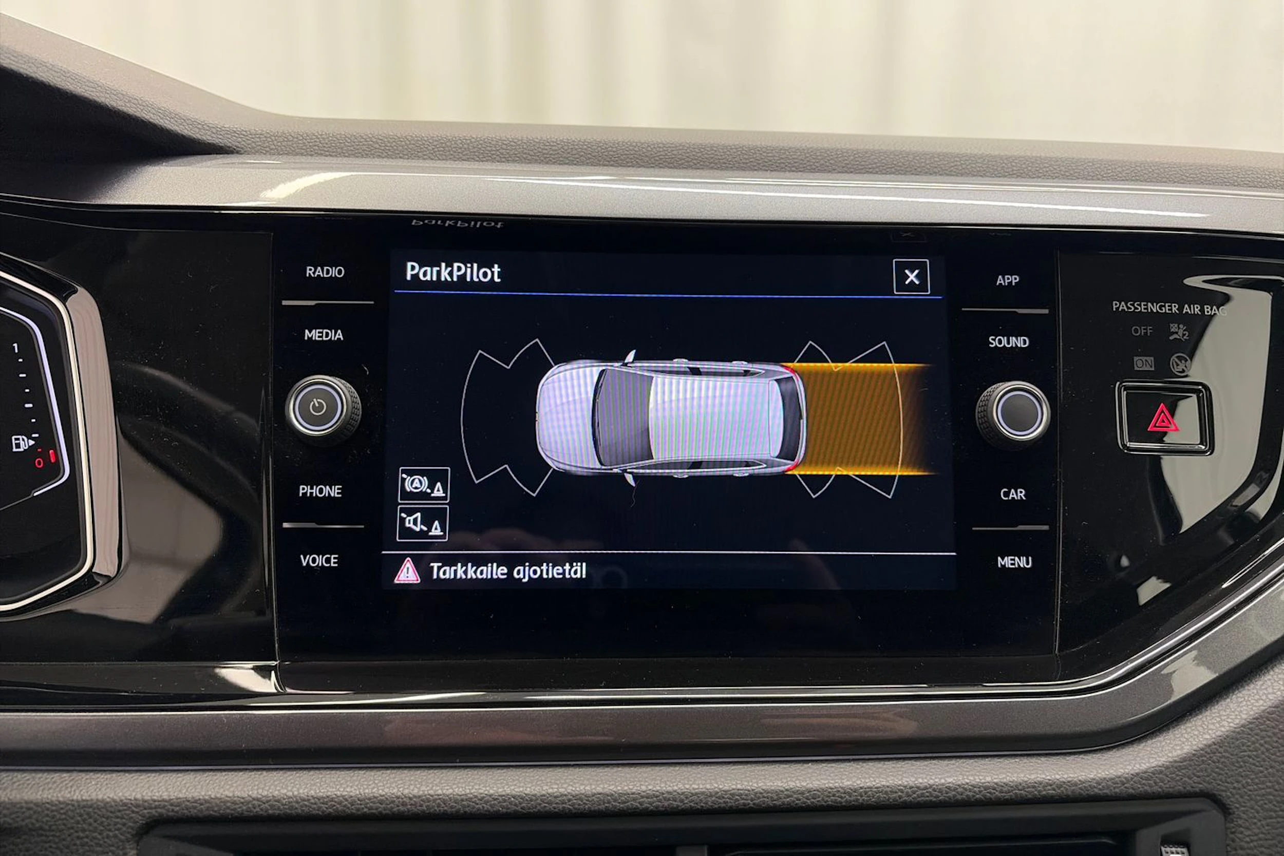 sininen Volkswagen Polo 2019 kuva 23.