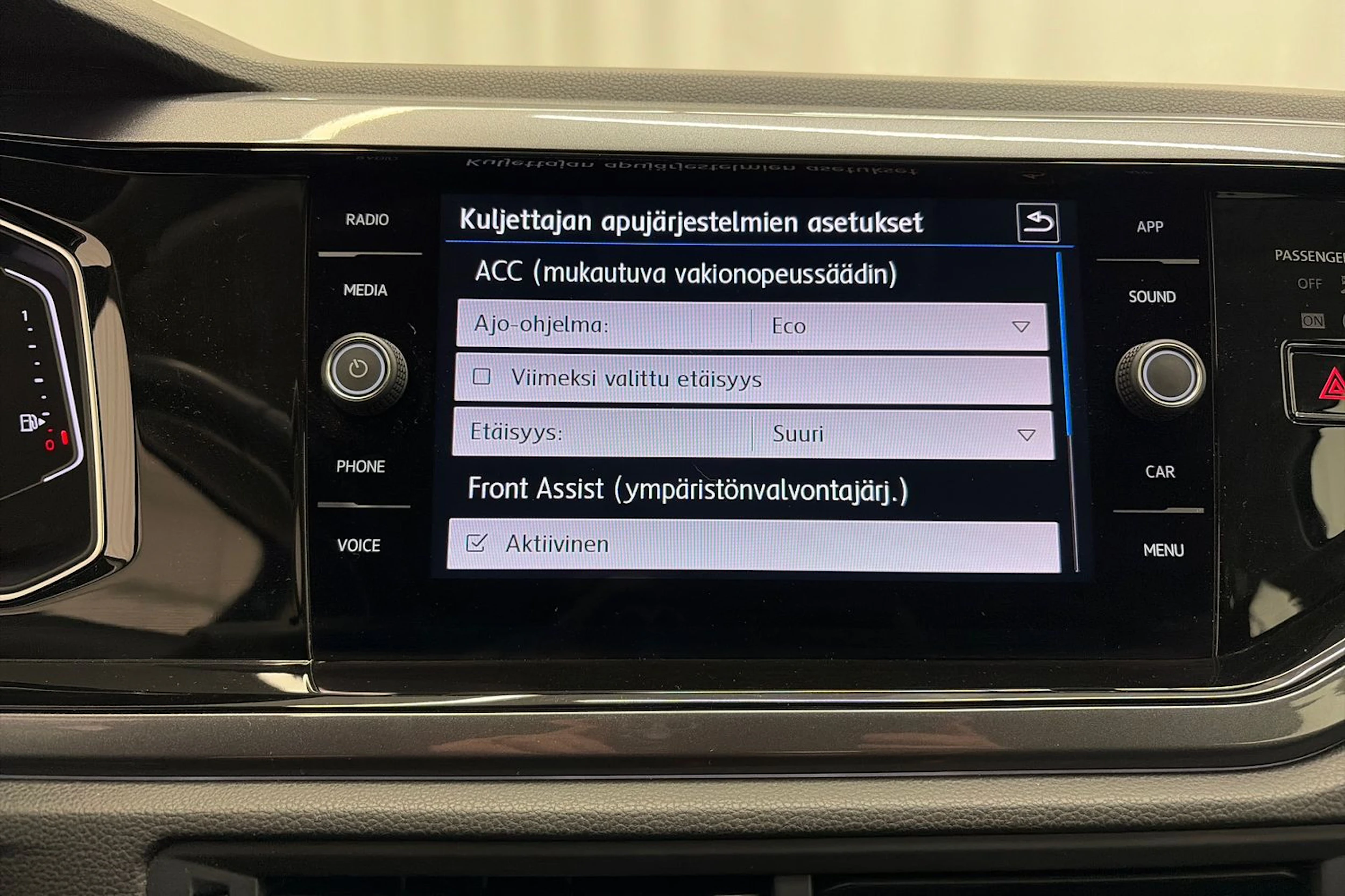 sininen Volkswagen Polo 2019 kuva 25.