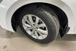 Valkoinen Volkswagen POLO 2019 kuva 10.