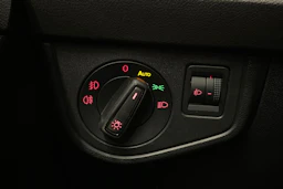 Valkoinen Volkswagen POLO 2019 kuva 16.