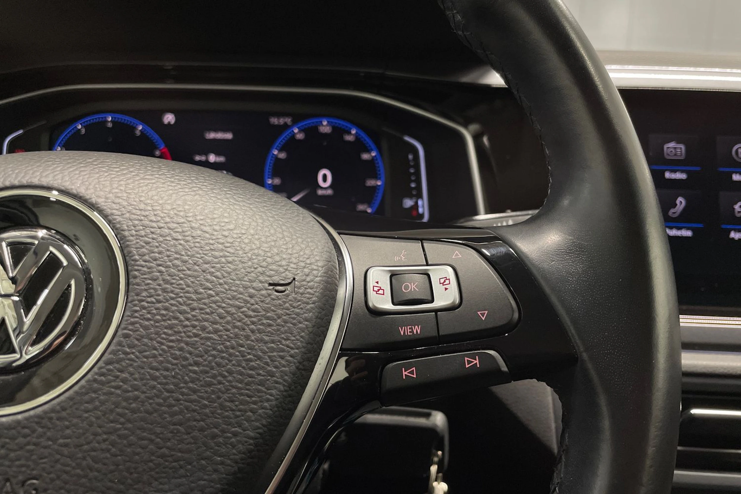 Valkoinen Volkswagen POLO 2019 kuva 18.