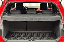 punainen Volkswagen Polo 2019 kuva 26.