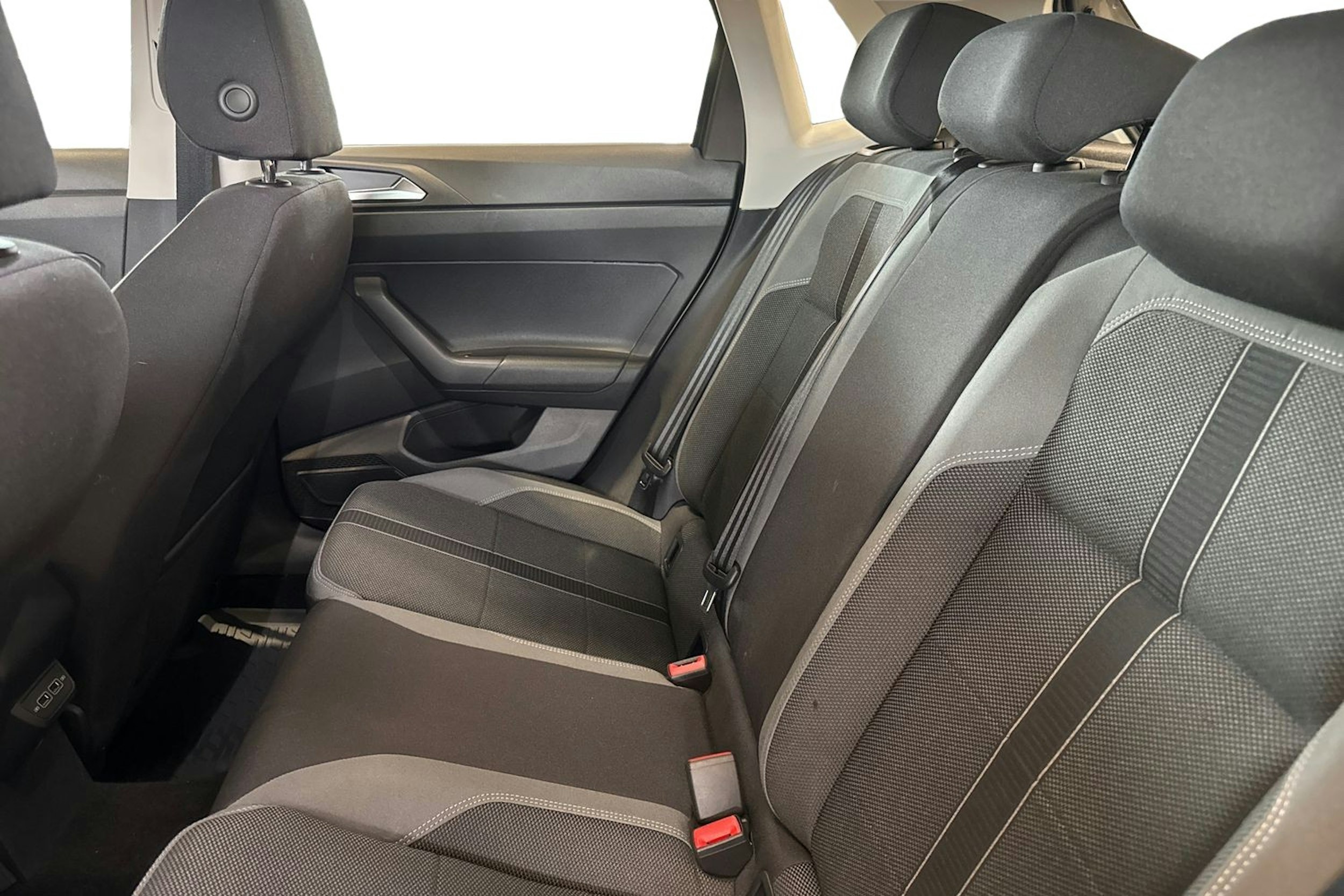 harmaa Volkswagen Polo 2019 kuva 10.